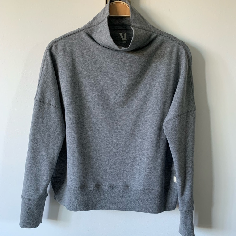 Vuori Mock Neck Sweatshirt